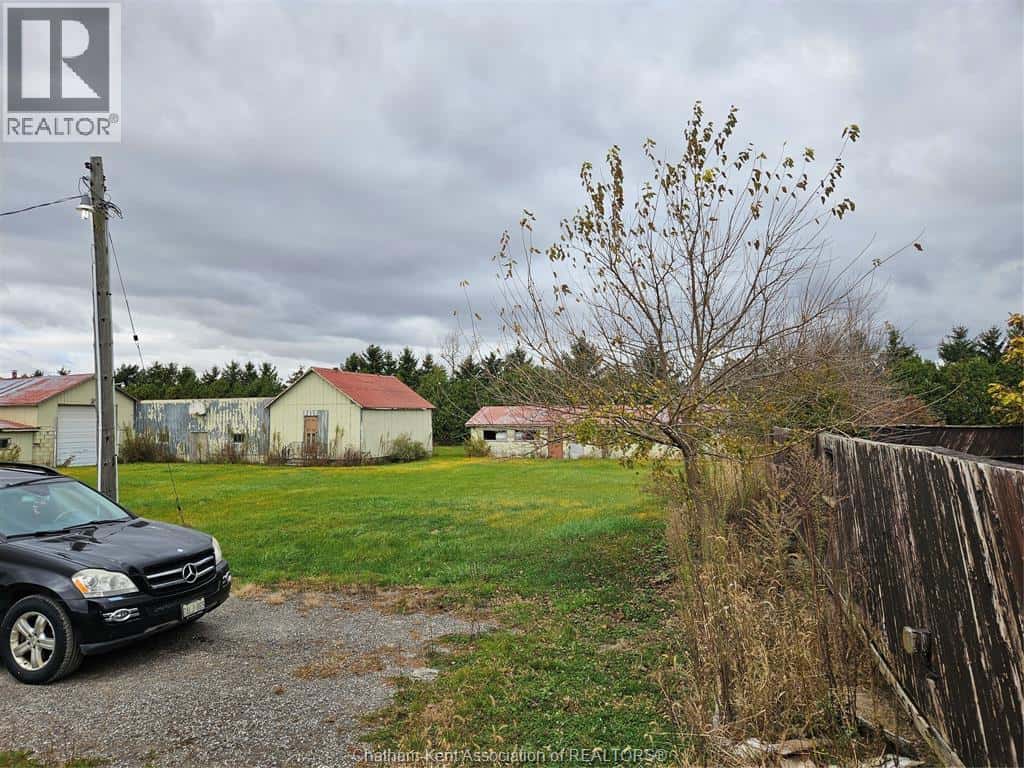 4607 GLEESON LINE — Tilbury - Photo 2 of 13
