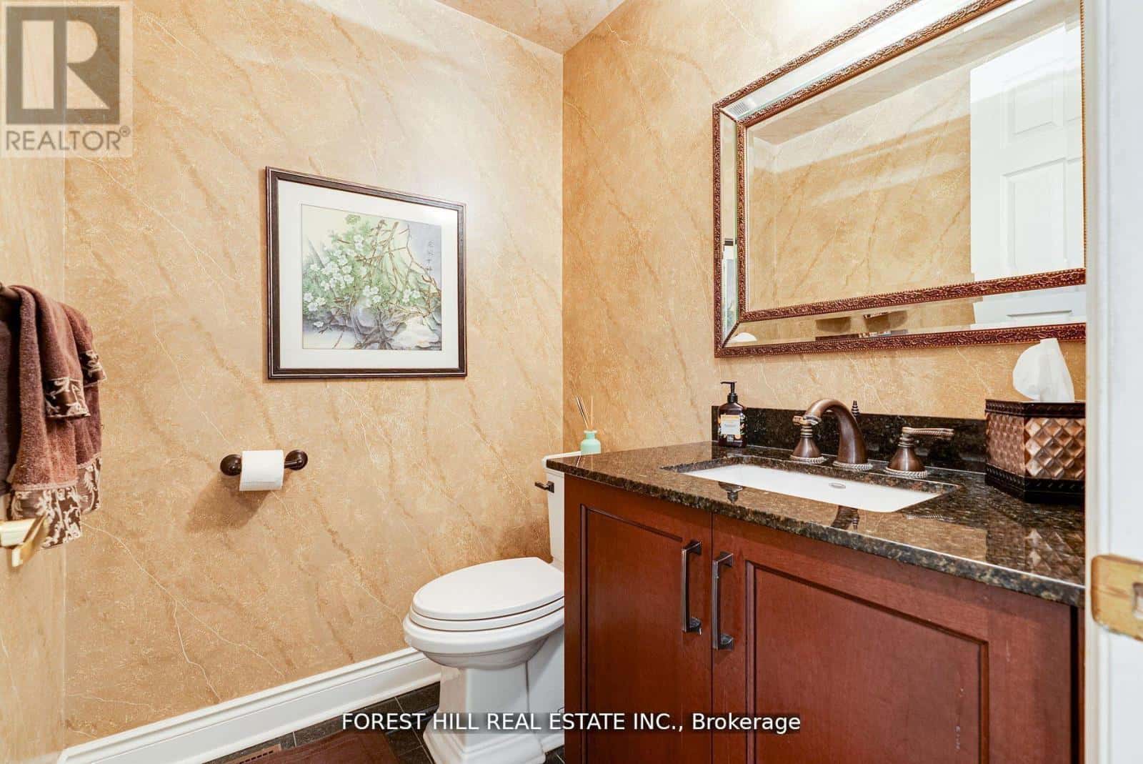 66 SANIBEL CRESCENT — Vaughan (Uplands) - Photo 2 of 31