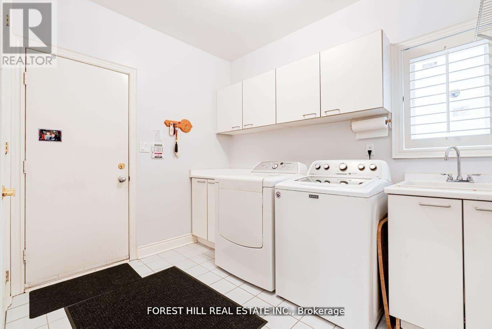 66 SANIBEL CRESCENT — Vaughan (Uplands) - Photo 5 of 31