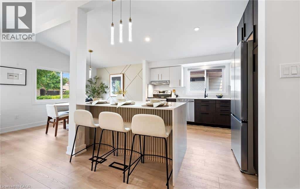 105 LILACSIDE Drive — Hamilton - Photo 4 of 50