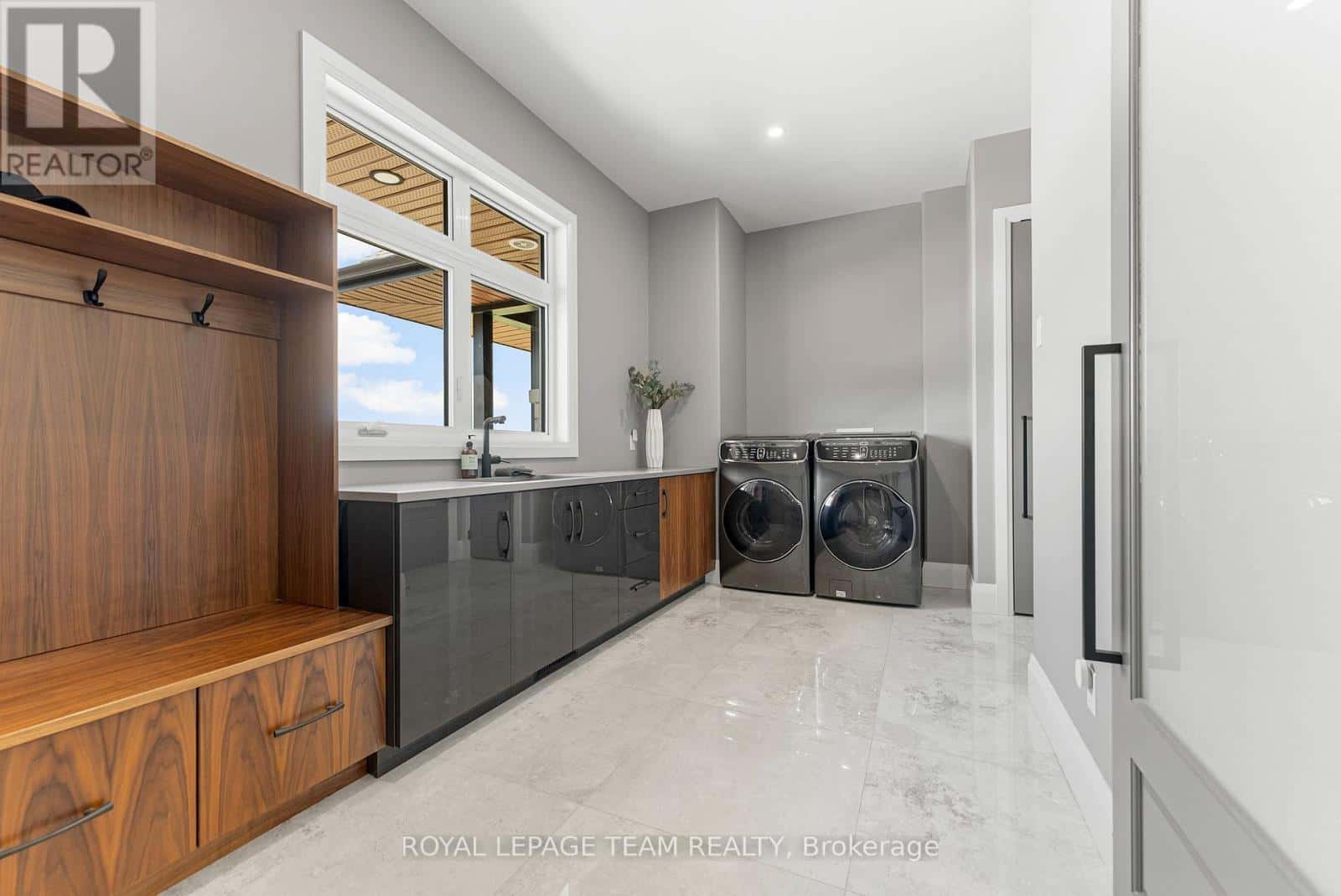 231 FINNERTY ROAD — Whitewater Region - Photo 4 of 50