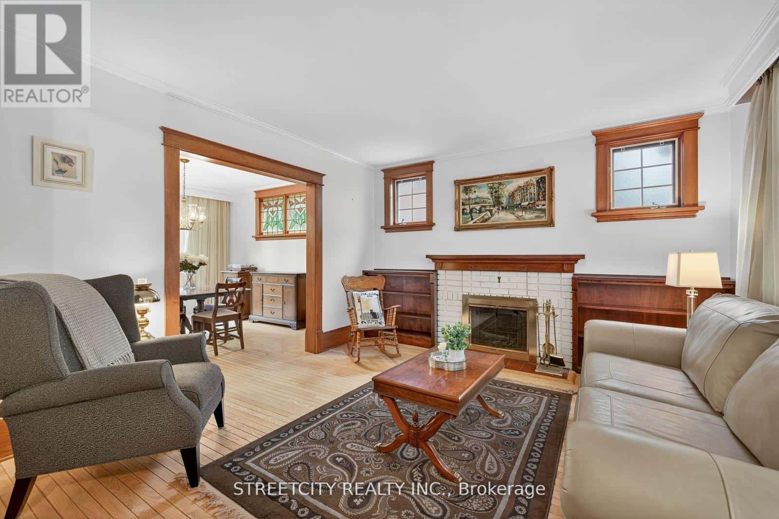 947 MAITLAND STREET — London East (East B) - Photo 3 of 45