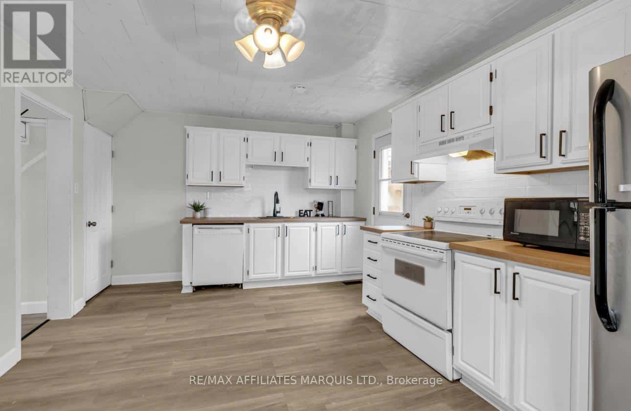 413 CUMBERLAND STREET — Cornwall - Photo 5 of 26