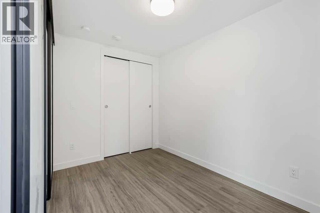 207, 730 2 Avenue SW — Calgary, Alberta - Photo 2 of 33