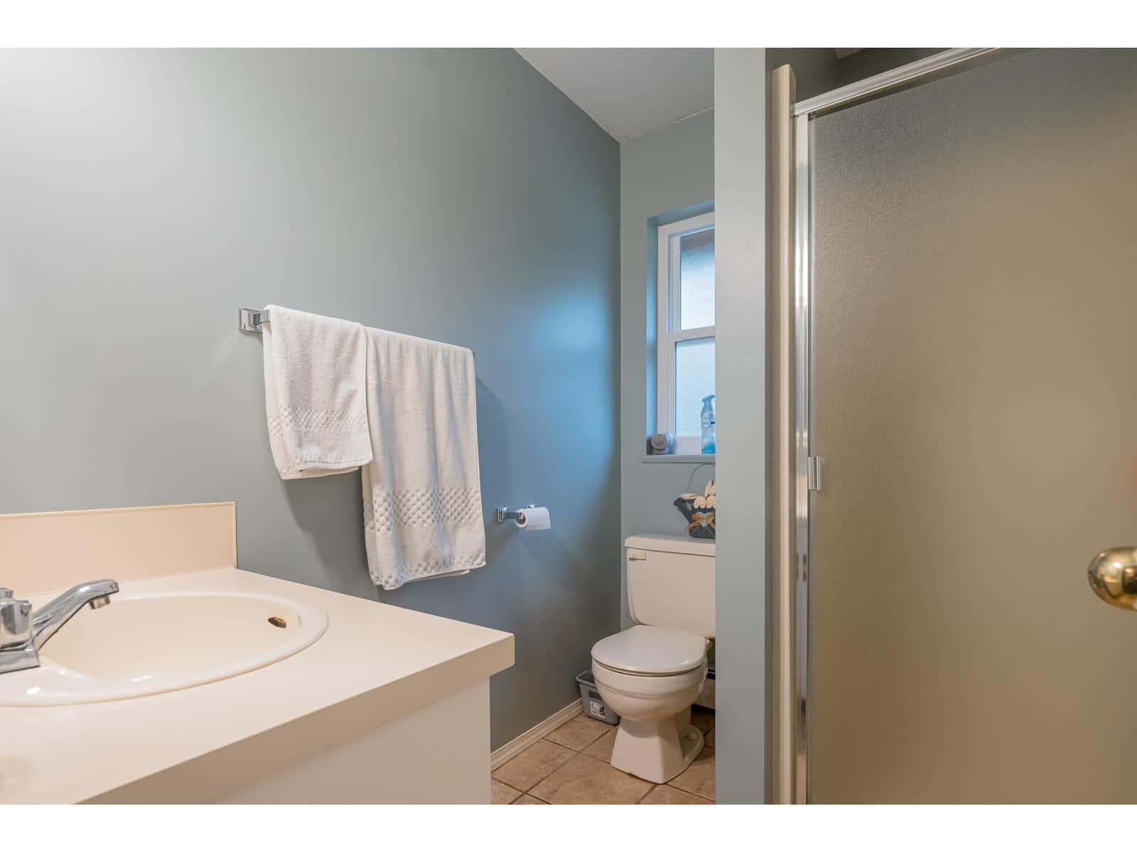 17411 29 AVENUE — Surrey, British Columbia - Photo 5 of 40