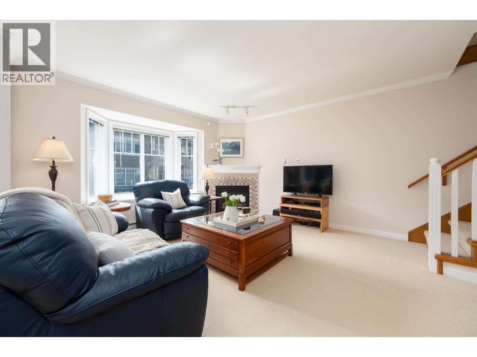 651 ST. ANDREWS AVENUE — North Vancouver - Photo 5 of 35