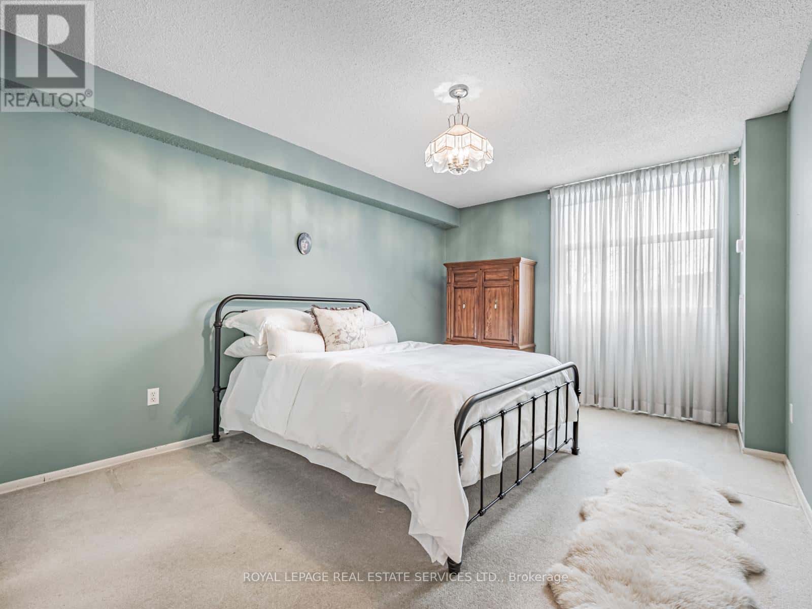 205 - 44 FALBY COURT — Ajax (South East) - Photo 4 of 30