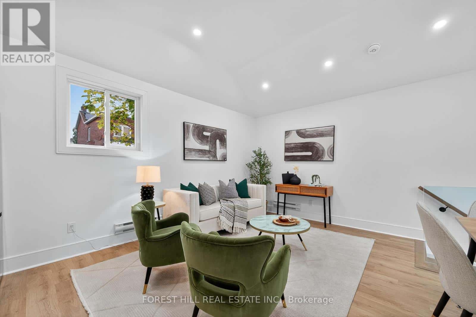 249 LAUDER AVENUE — Toronto (Oakwood Village) - Photo 4 of 49