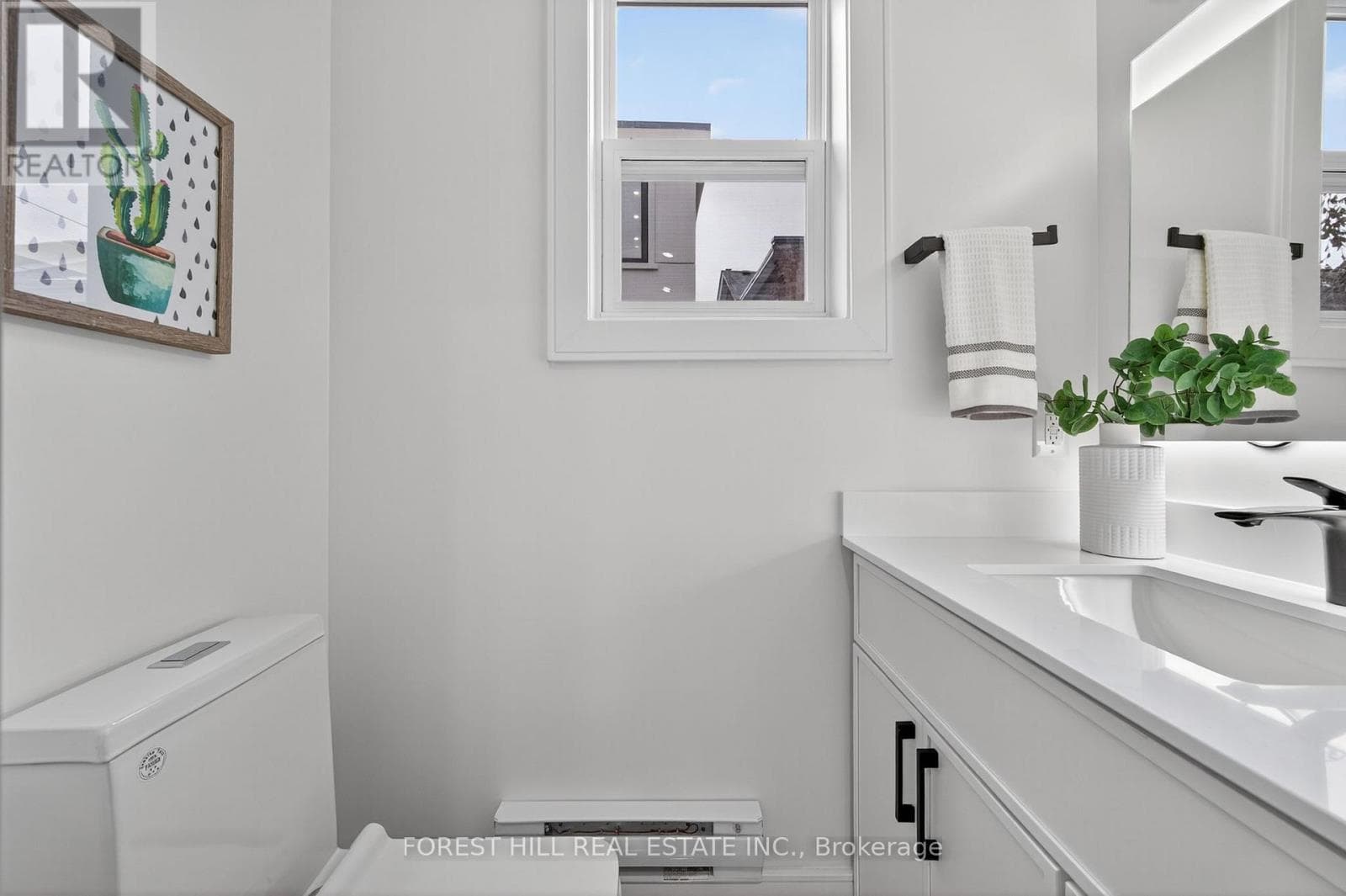 249 LAUDER AVENUE — Toronto (Oakwood Village) - Main photo