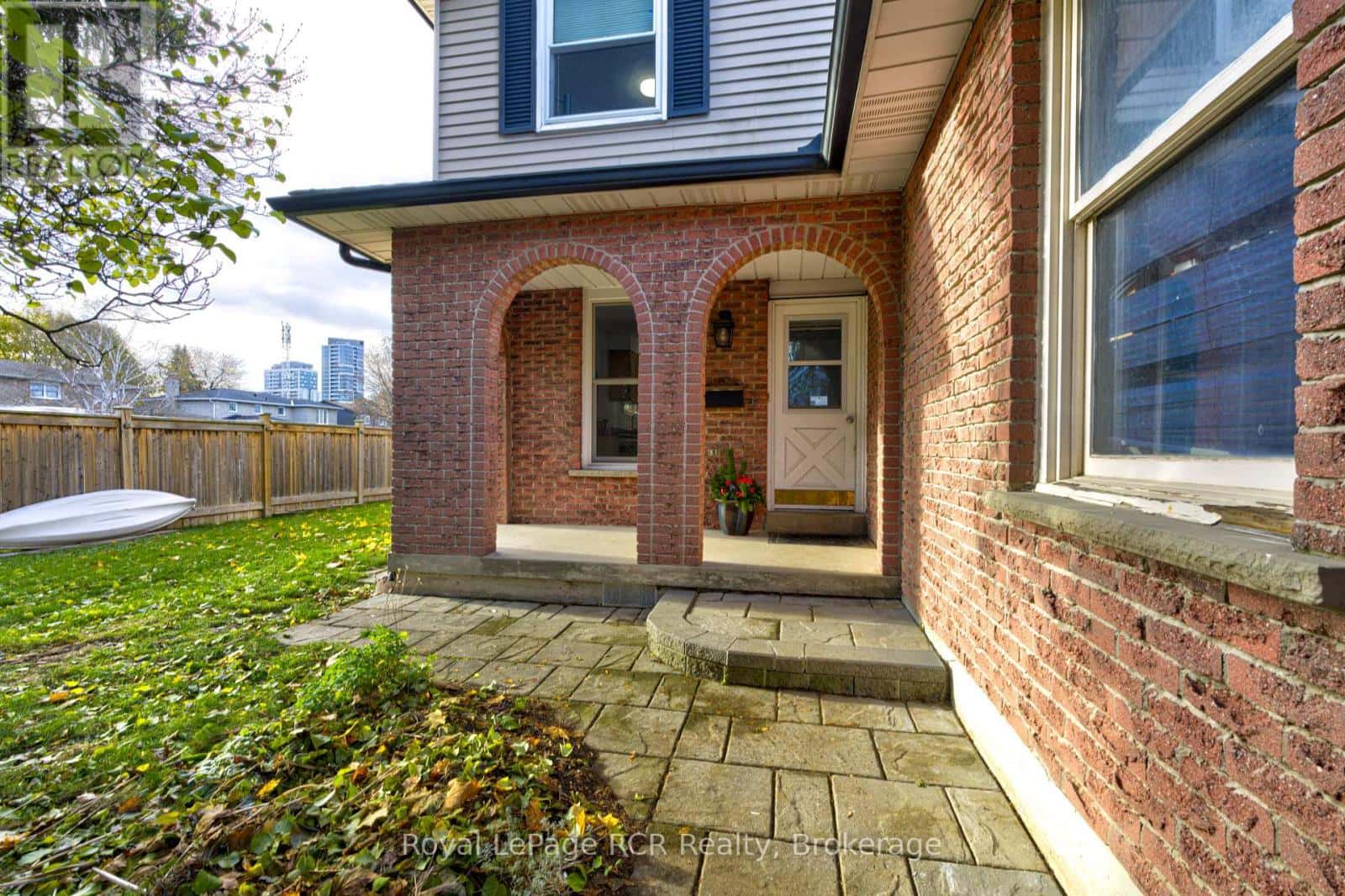 501 BEAVER COURT — Milton (TM Timberlea) - Photo 5 of 38