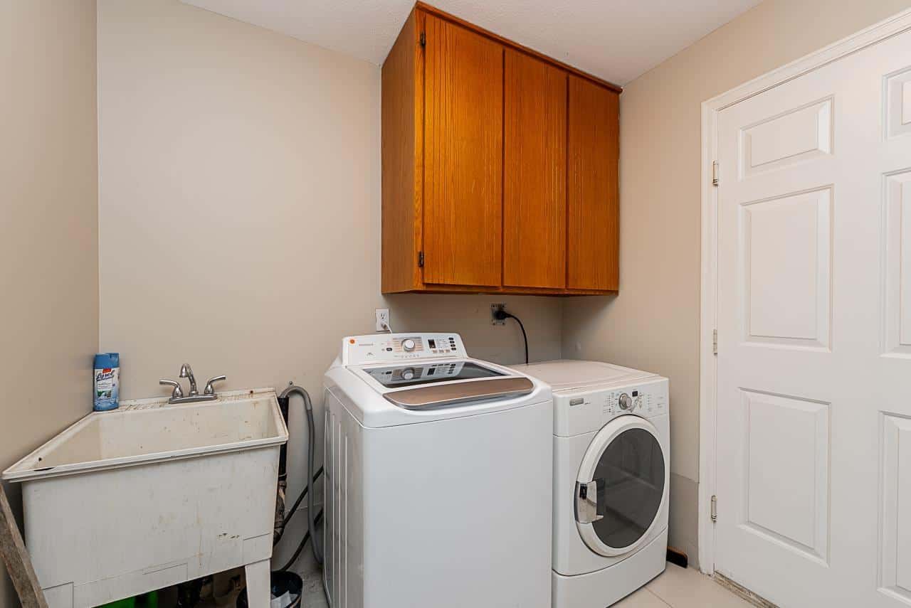 10816 80 AVENUE — Delta - Photo 5 of 40