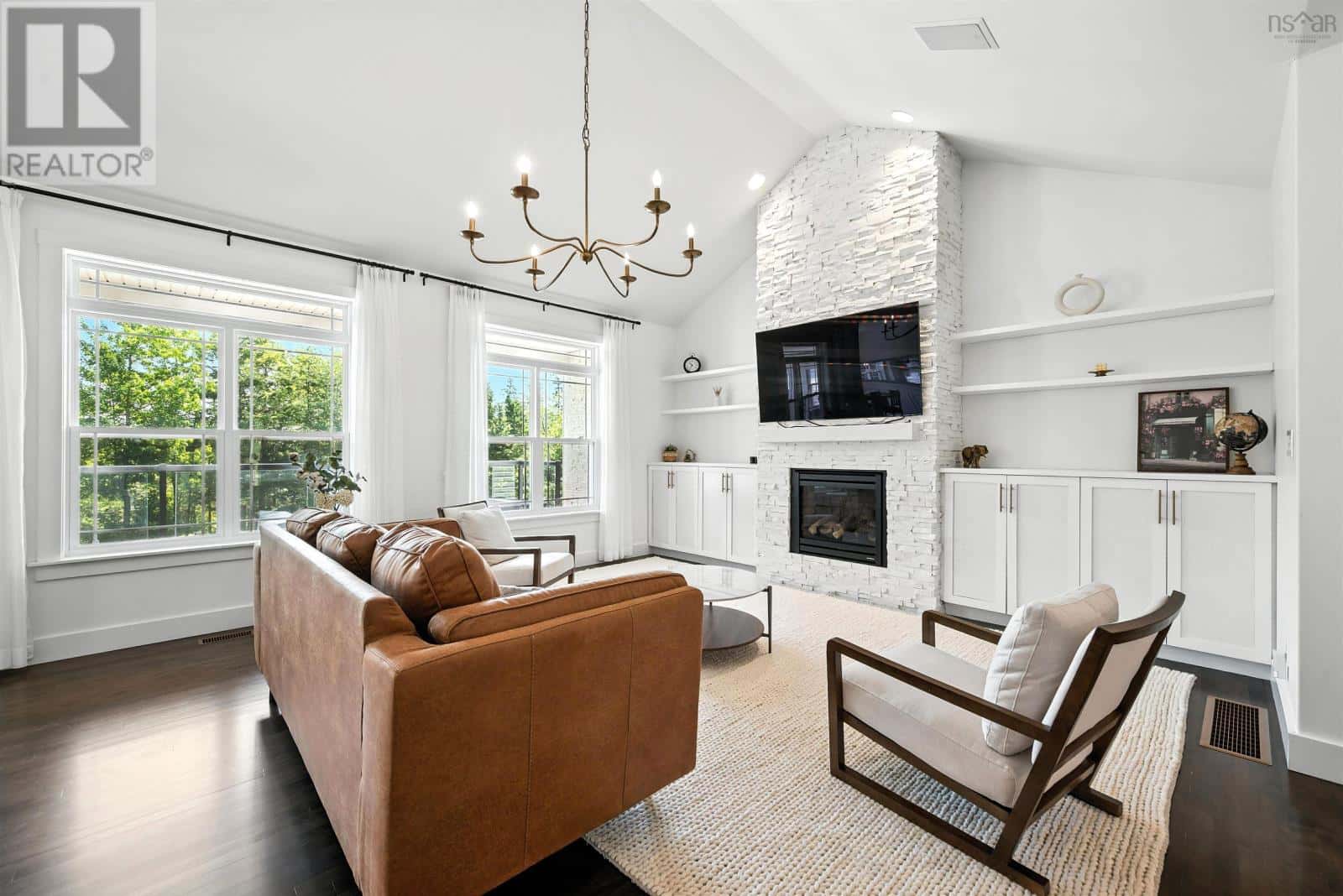 261 Aberdeen Drive — Fall River - Photo 4 of 50