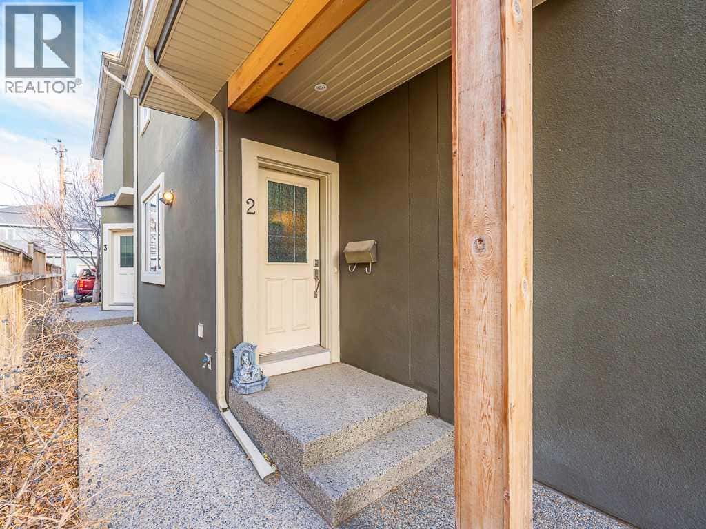 2, 126 27 Avenue NW — Calgary - Photo 2 of 28