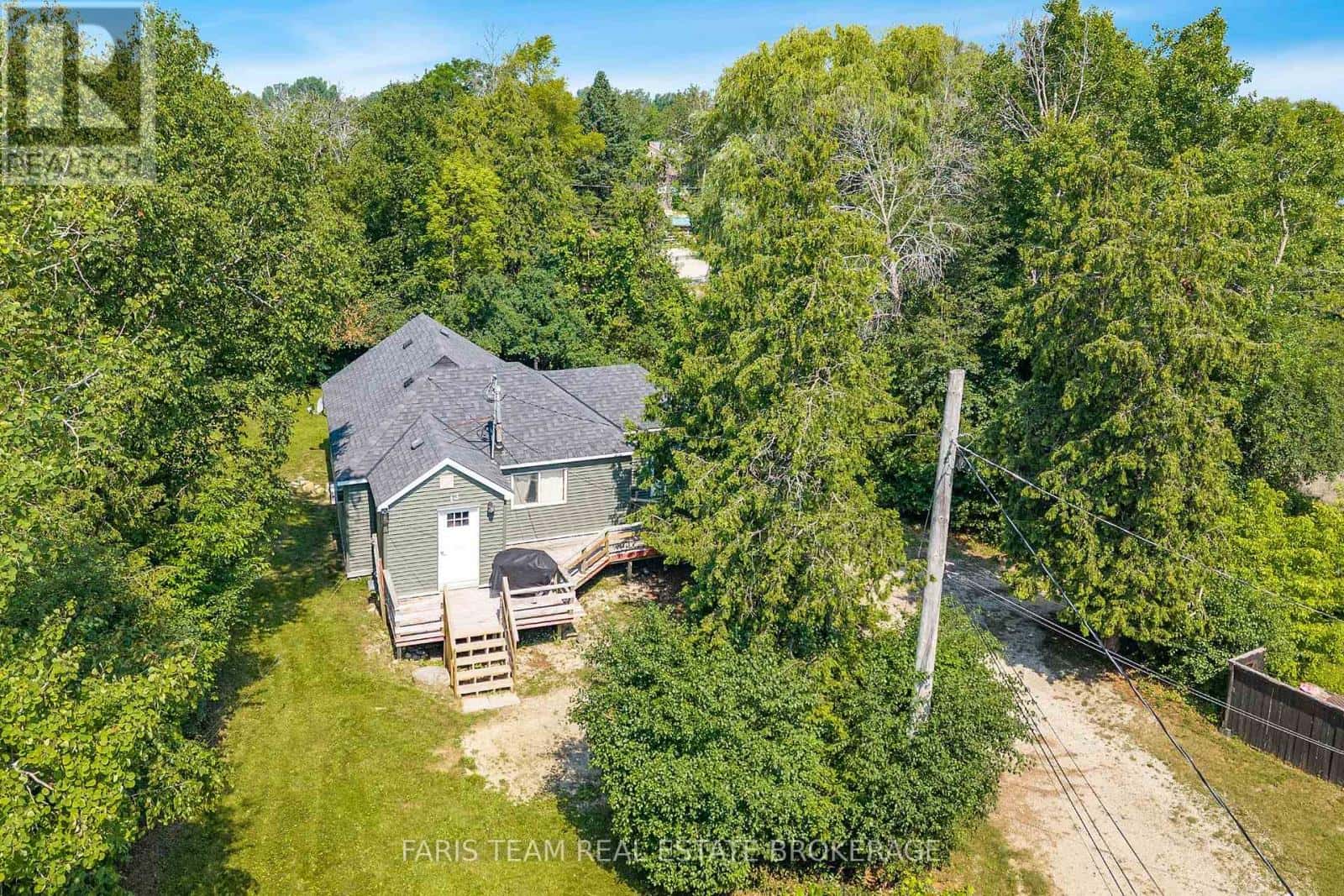 13 ARTHUR STREET — Collingwood - Photo 3 of 23