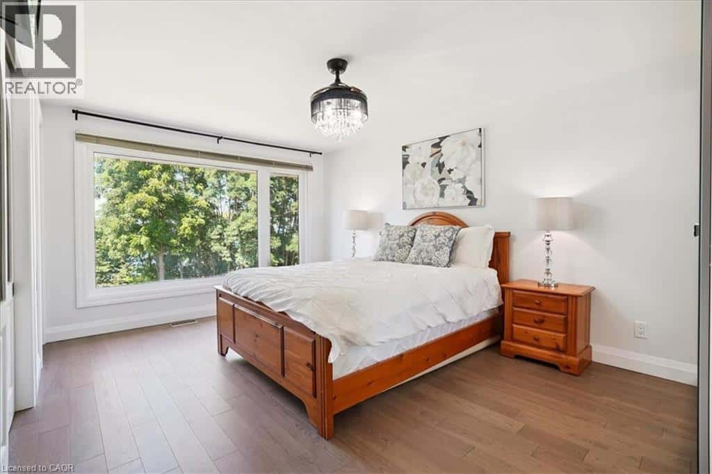 93 WESTGATE PARK Drive — St. Catharines - Photo 2 of 49