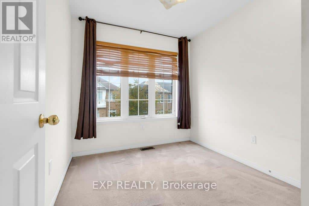 13 - 7035 REXWOOD ROAD — Mississauga (Malton), Ontario - Photo 4 of 20