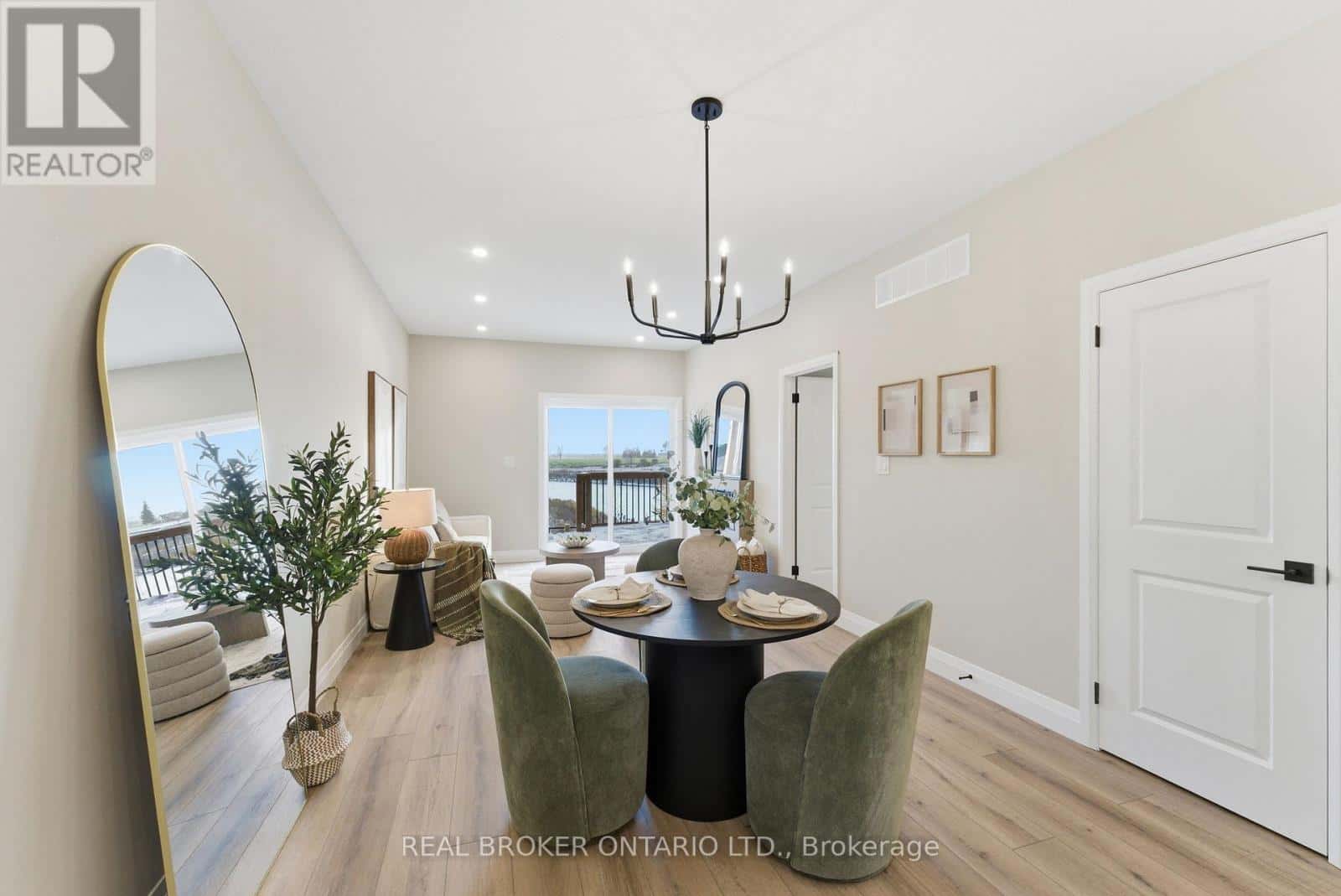 26 - 29 WEYMOUTH STREET — Woolwich - Photo 3 of 25