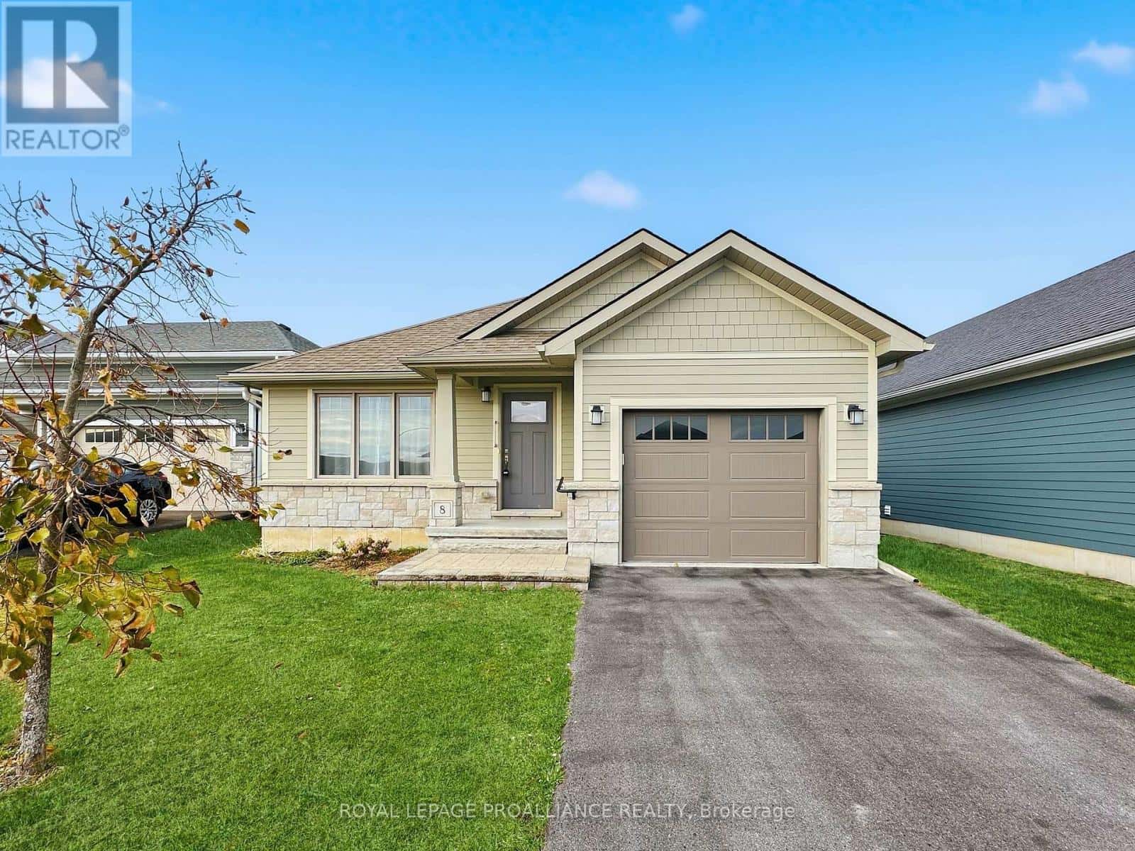 8 TESSA BOULEVARD — Belleville (Belleville Ward) - Photo 3 of 34