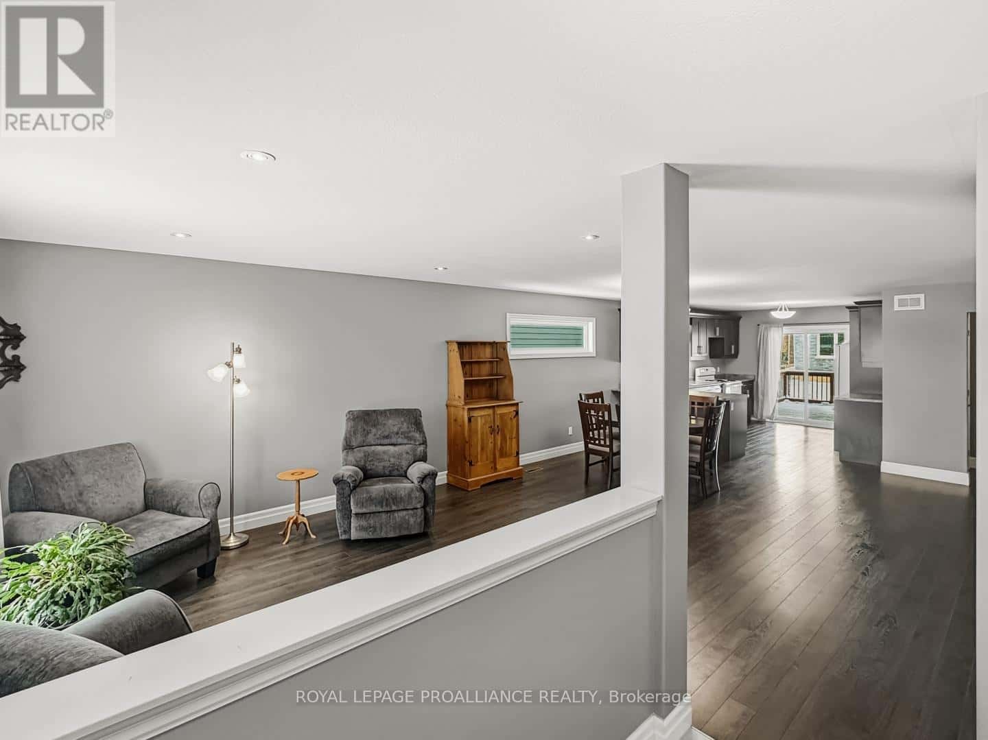 8 TESSA BOULEVARD — Belleville (Belleville Ward) - Photo 4 of 34