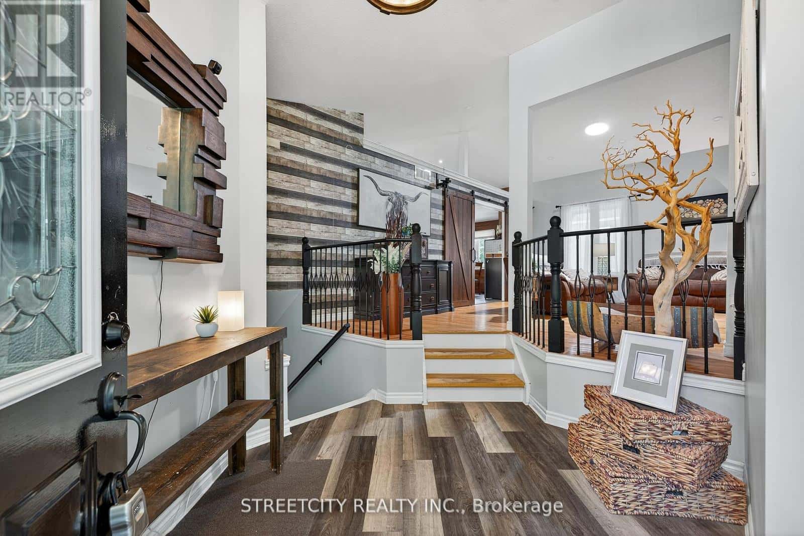 1163 CRUMLIN SIDE ROAD — London East (East J) - Photo 3 of 50