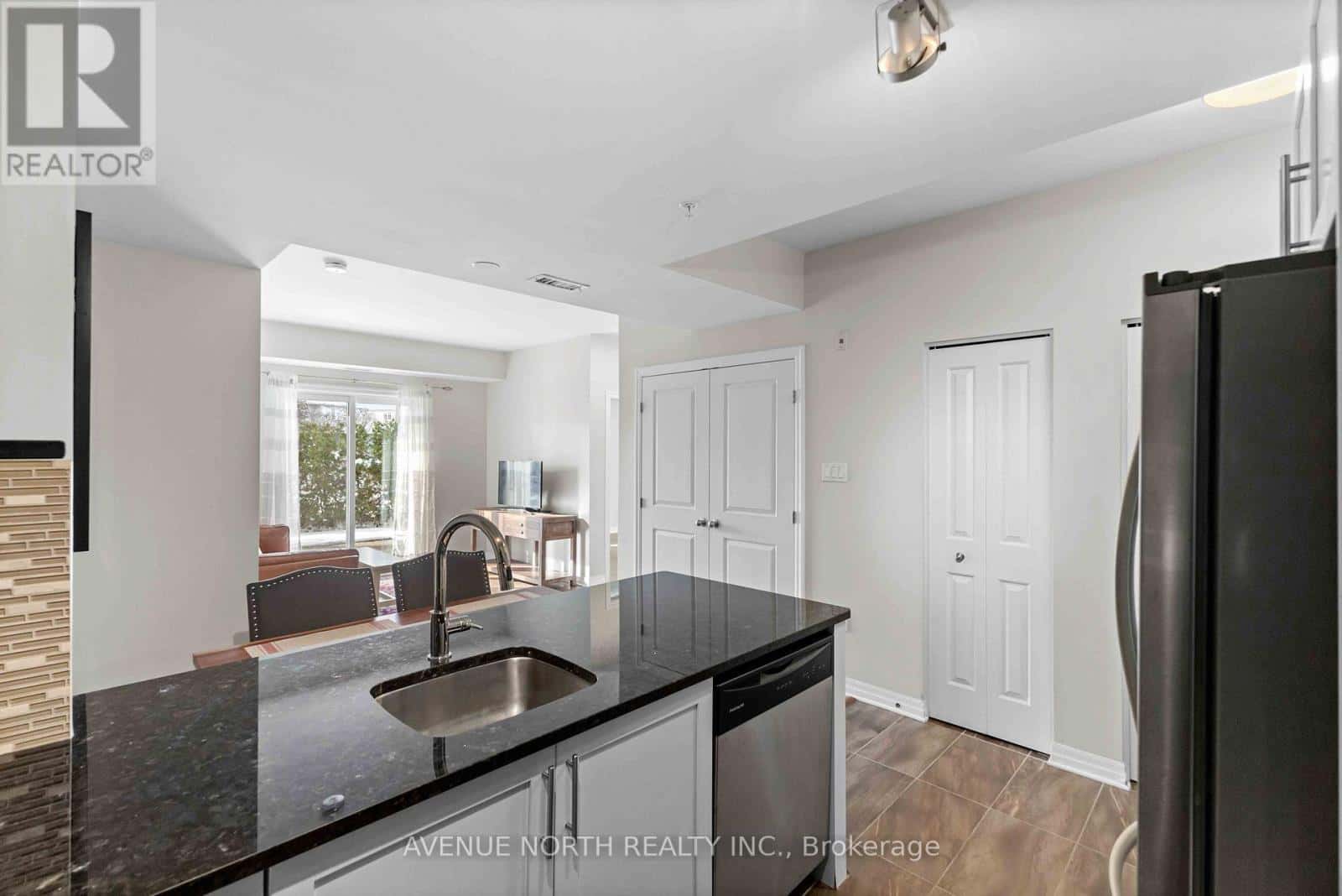 104 - 200 WINTERFELL PRIVATE — Ottawa - Photo 5 of 36