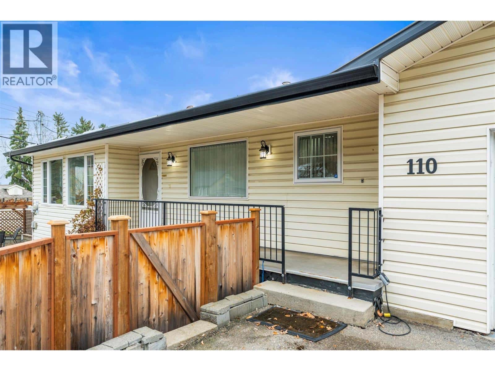 110 West Enderby Road — Enderby - Photo 4 of 60