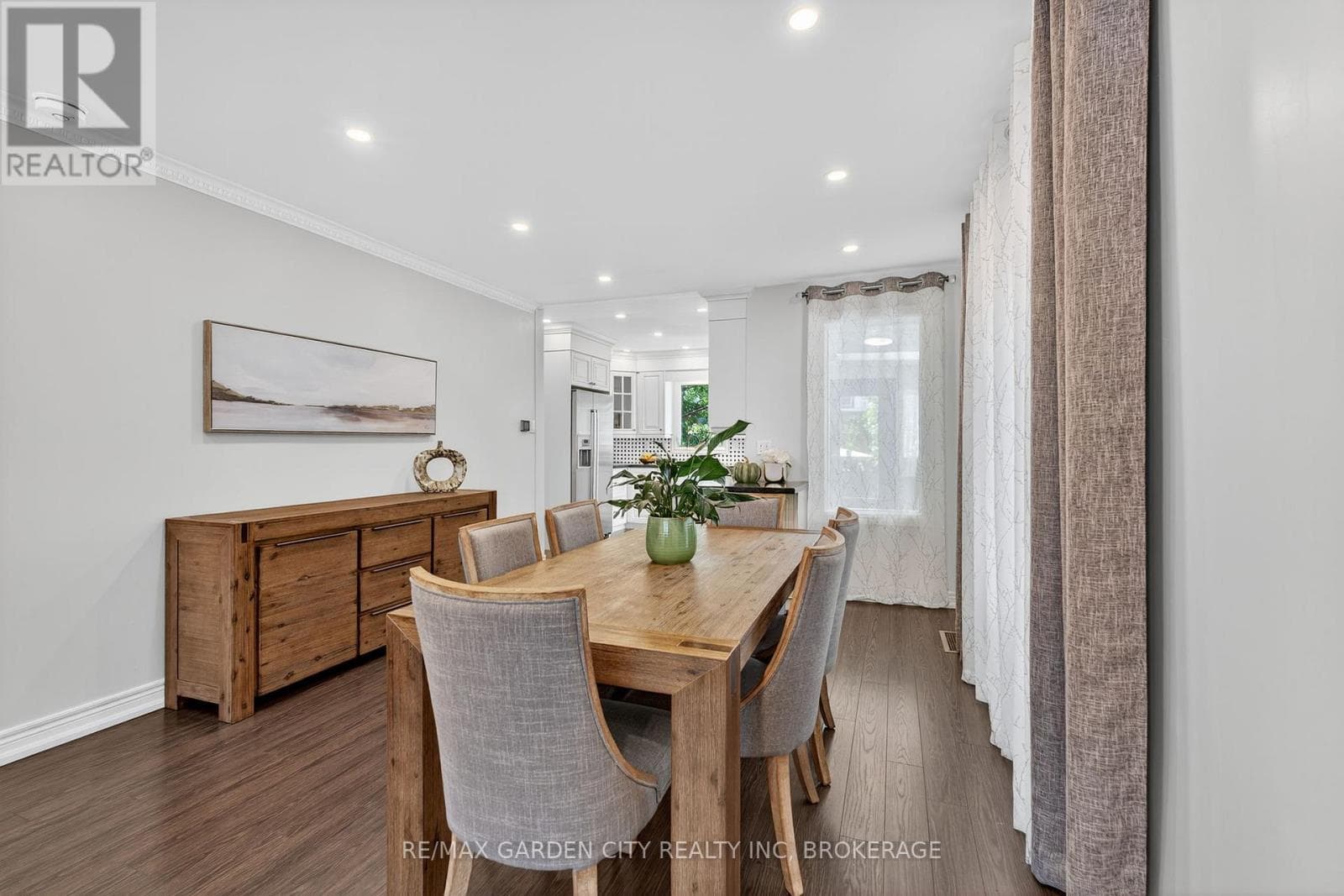 133 CONNAUGHT AVENUE N — Hamilton (Stipley) - Main photo