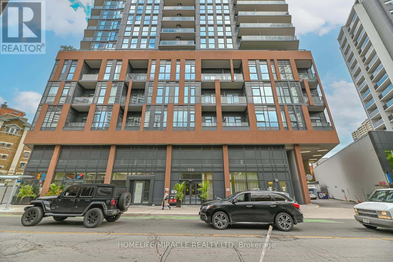 604 - 159 WELLESLEY STREET E — Toronto (Cabbagetown-South St. James Town) - Photo 3 of 37