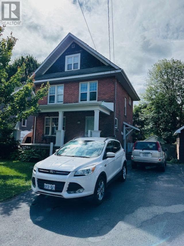 7 Forest AVE — Sault Ste. Marie - Main photo
