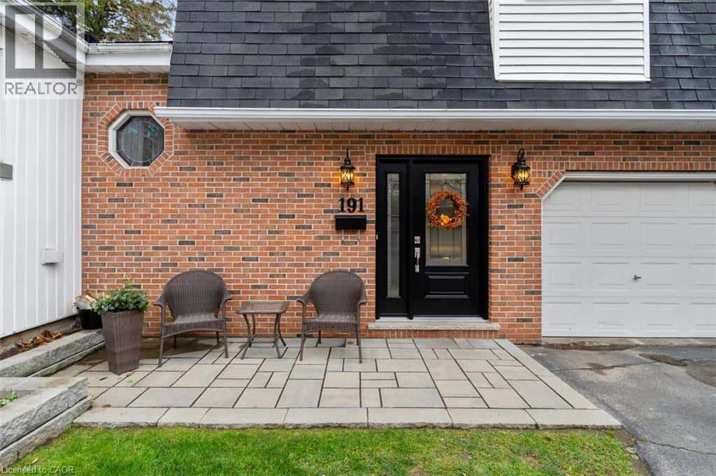 191 TERRENCE PARK Drive — Ancaster - Photo 4 of 50