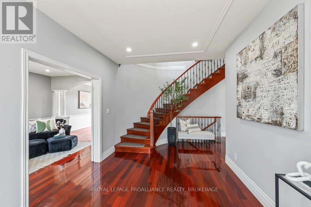 1058 LUCAS ROAD — Loyalist (Lennox and Addington - South) - Photo 4 of 49