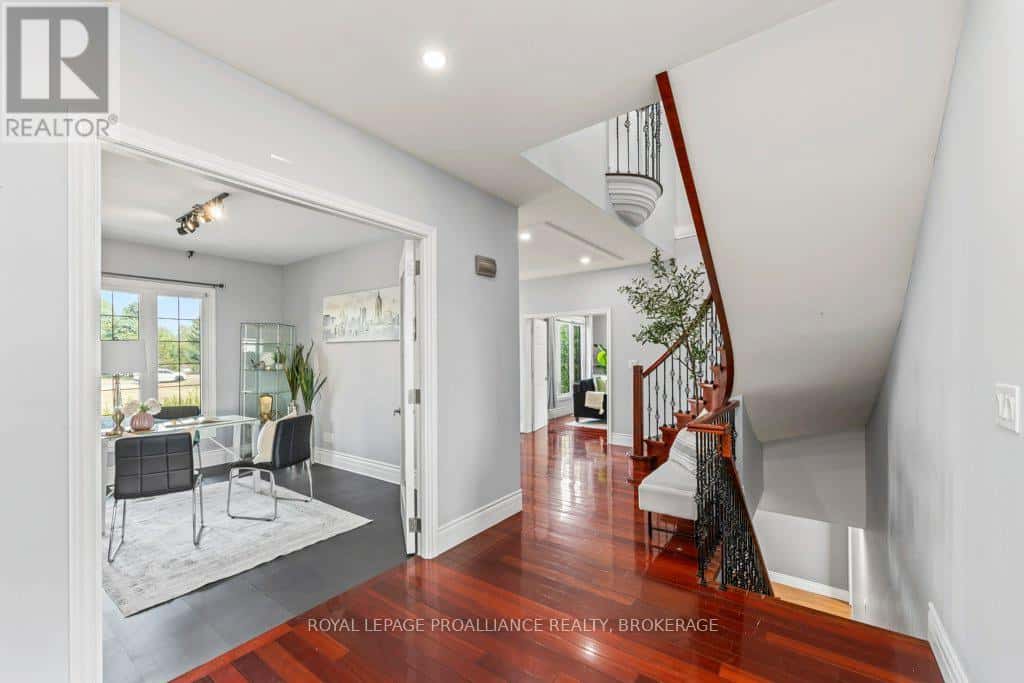 1058 LUCAS ROAD — Loyalist (Lennox and Addington - South) - Photo 5 of 49