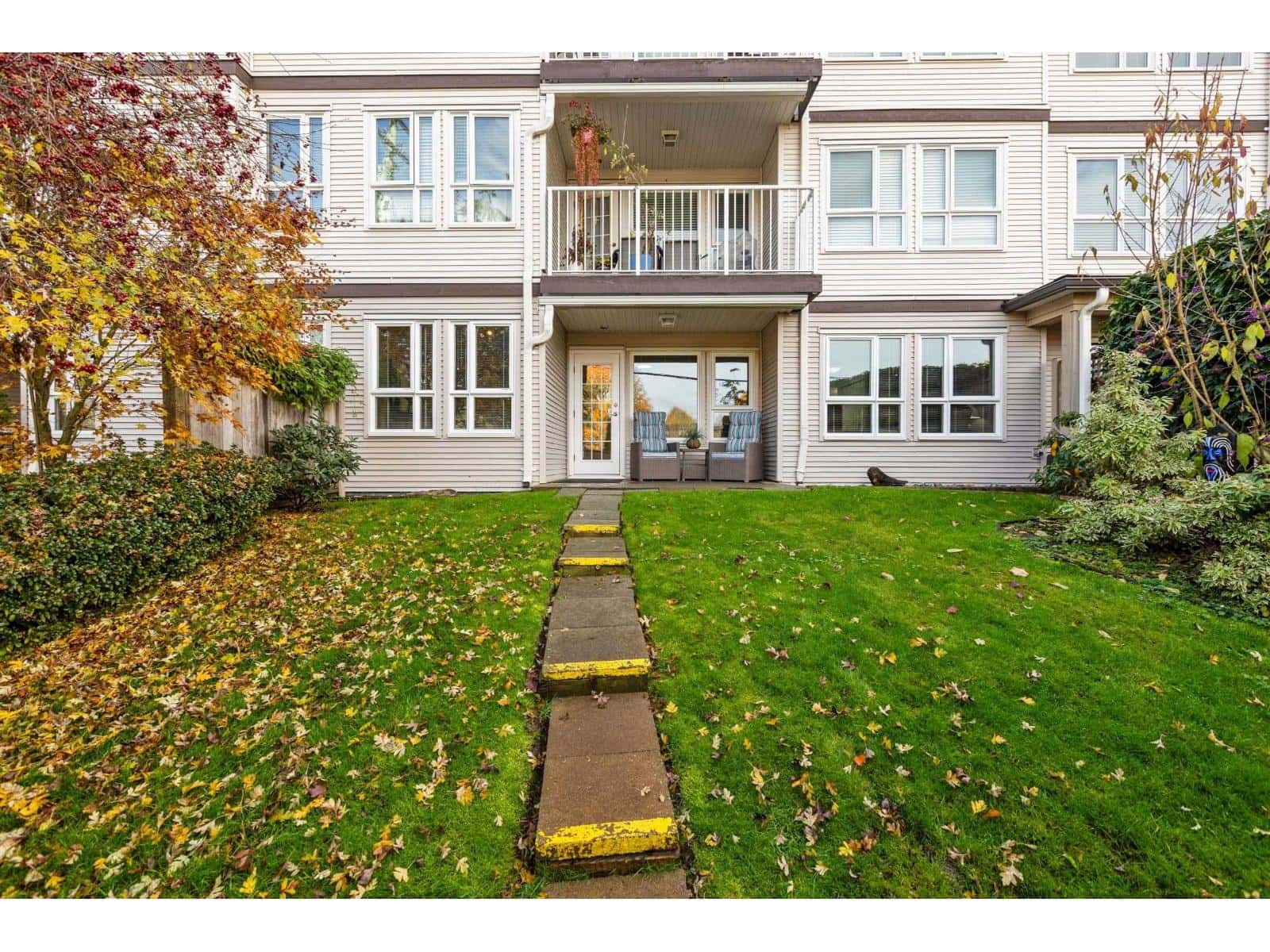 103 17740 58A AVENUE — Surrey - Photo 3 of 26