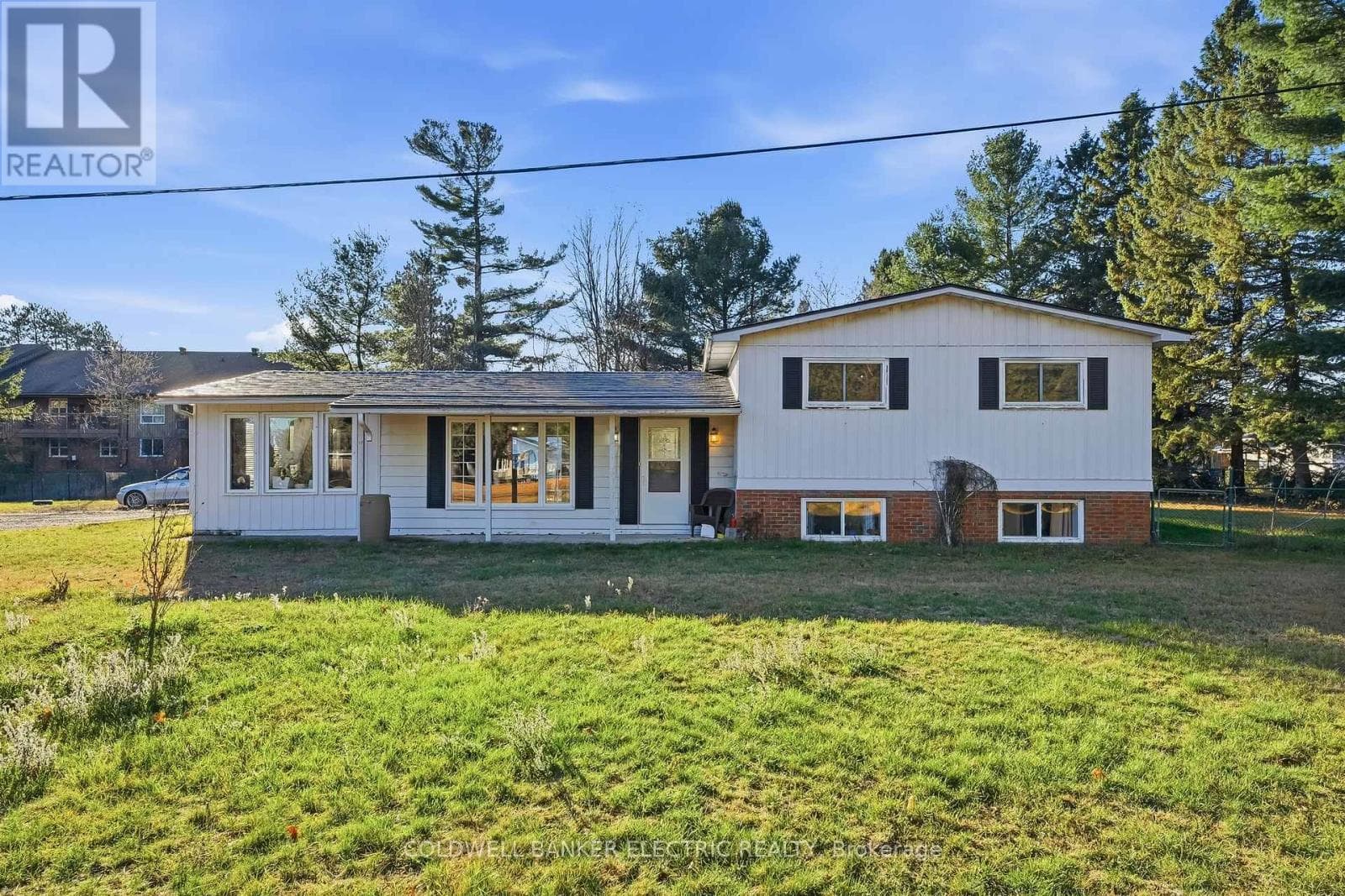 62 AIRPORT ROAD — Addington Highlands (Addington Highlands) - Main photo