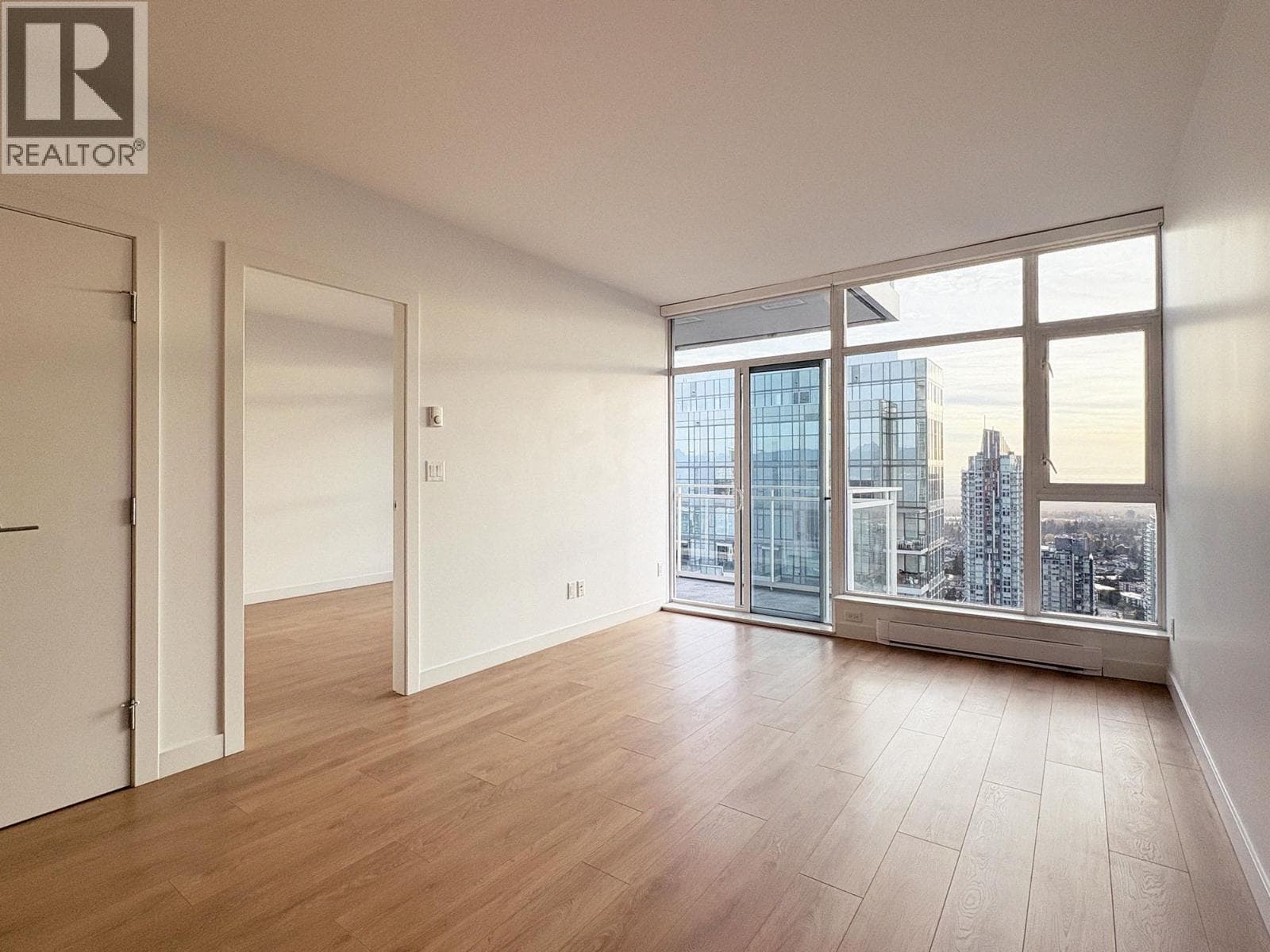 4605 4670 ASSEMBLY WAY — Burnaby - Main photo