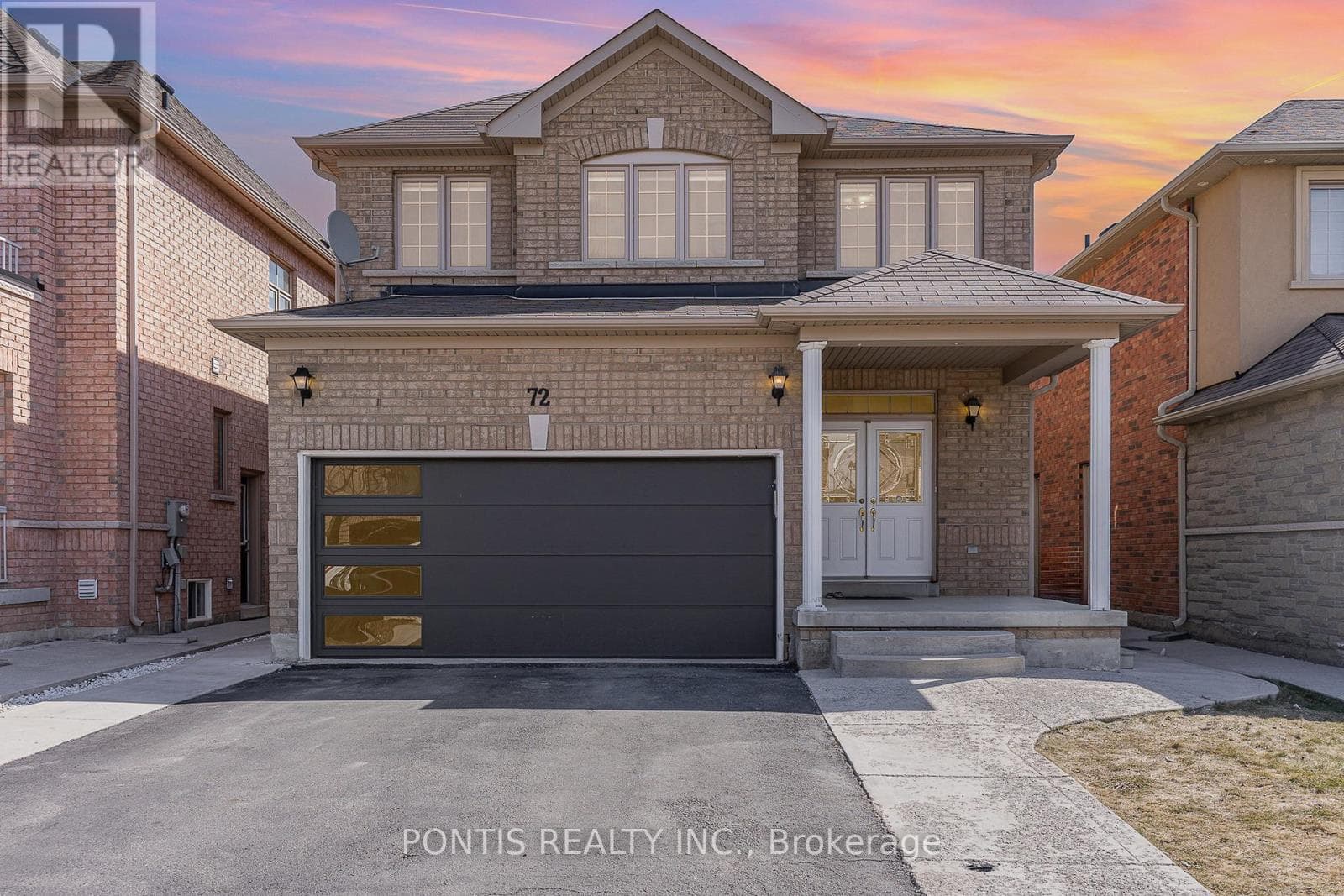 72 VANWOOD CRESCENT — Brampton (Vales of Castlemore) - Main photo