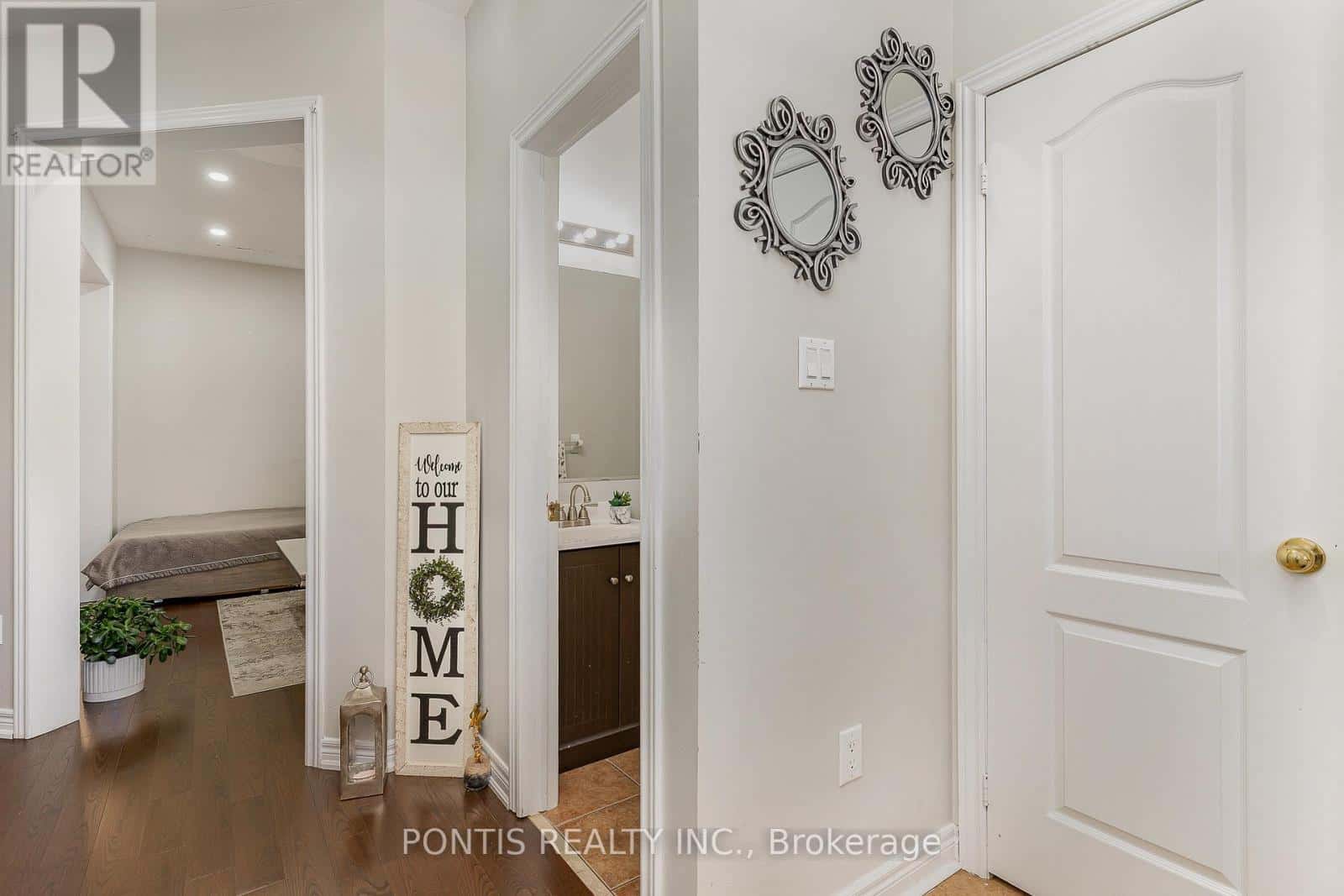 72 VANWOOD CRESCENT — Brampton (Vales of Castlemore) - Photo 5 of 46