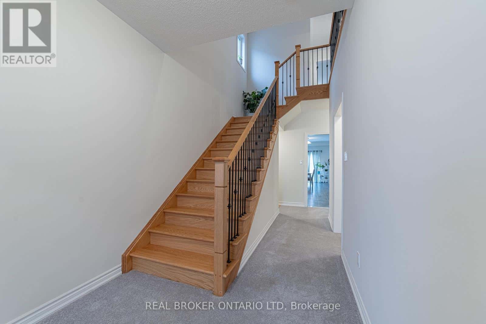 225 PALACE STREET — Thorold (Thorold Downtown) - Photo 5 of 45