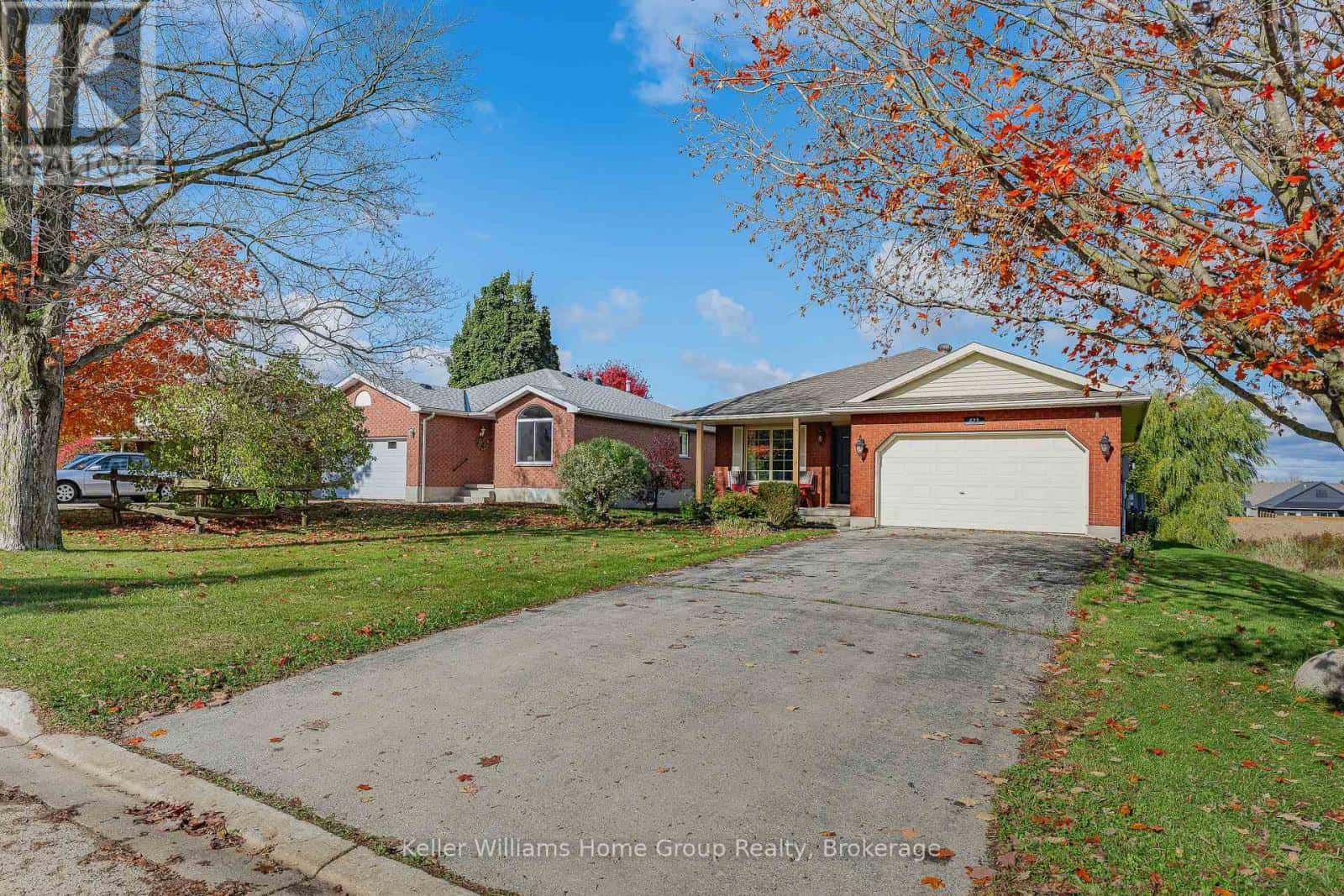 423 KING STREET E — Wellington North (Mount Forest) - Photo 4 of 48