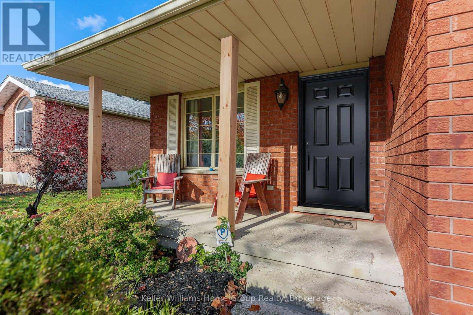 423 KING STREET E — Wellington North (Mount Forest) - Photo 5 of 48