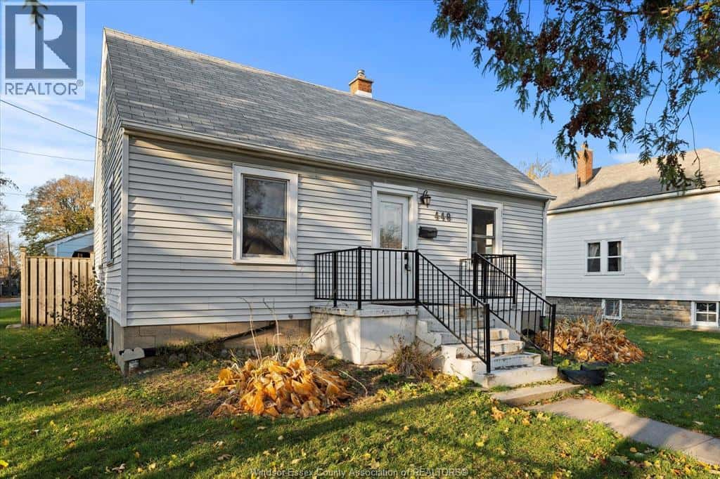 448 ELLIS STREET West — Windsor - Photo 2 of 33