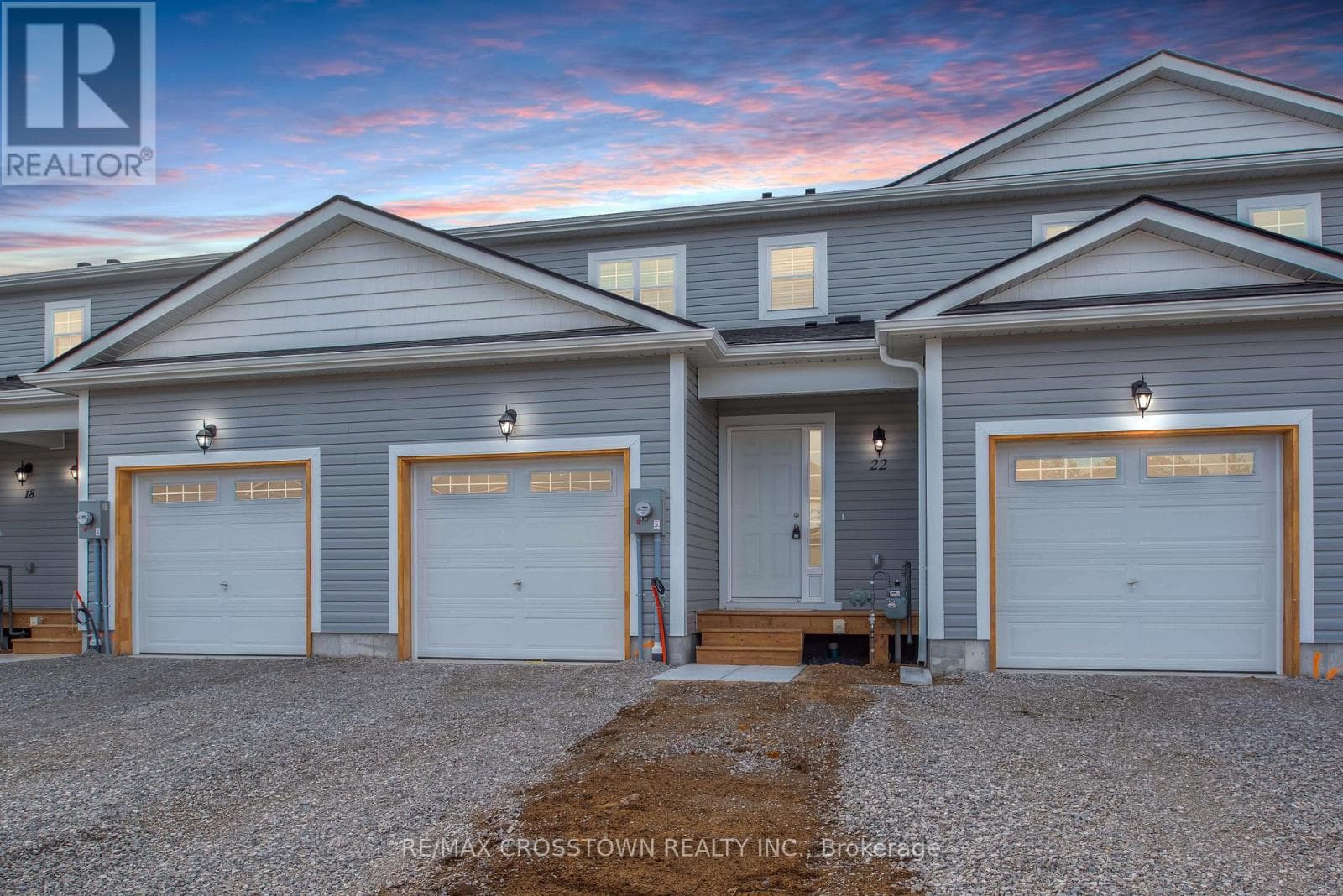 22 MCCONNELL CRESCENT — Bracebridge (Macaulay) - Main photo