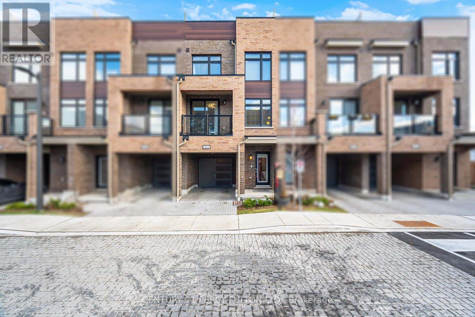 #404 - 1865 PICKERING PARKWAY — Pickering (Village East) - Photo 2 of 42