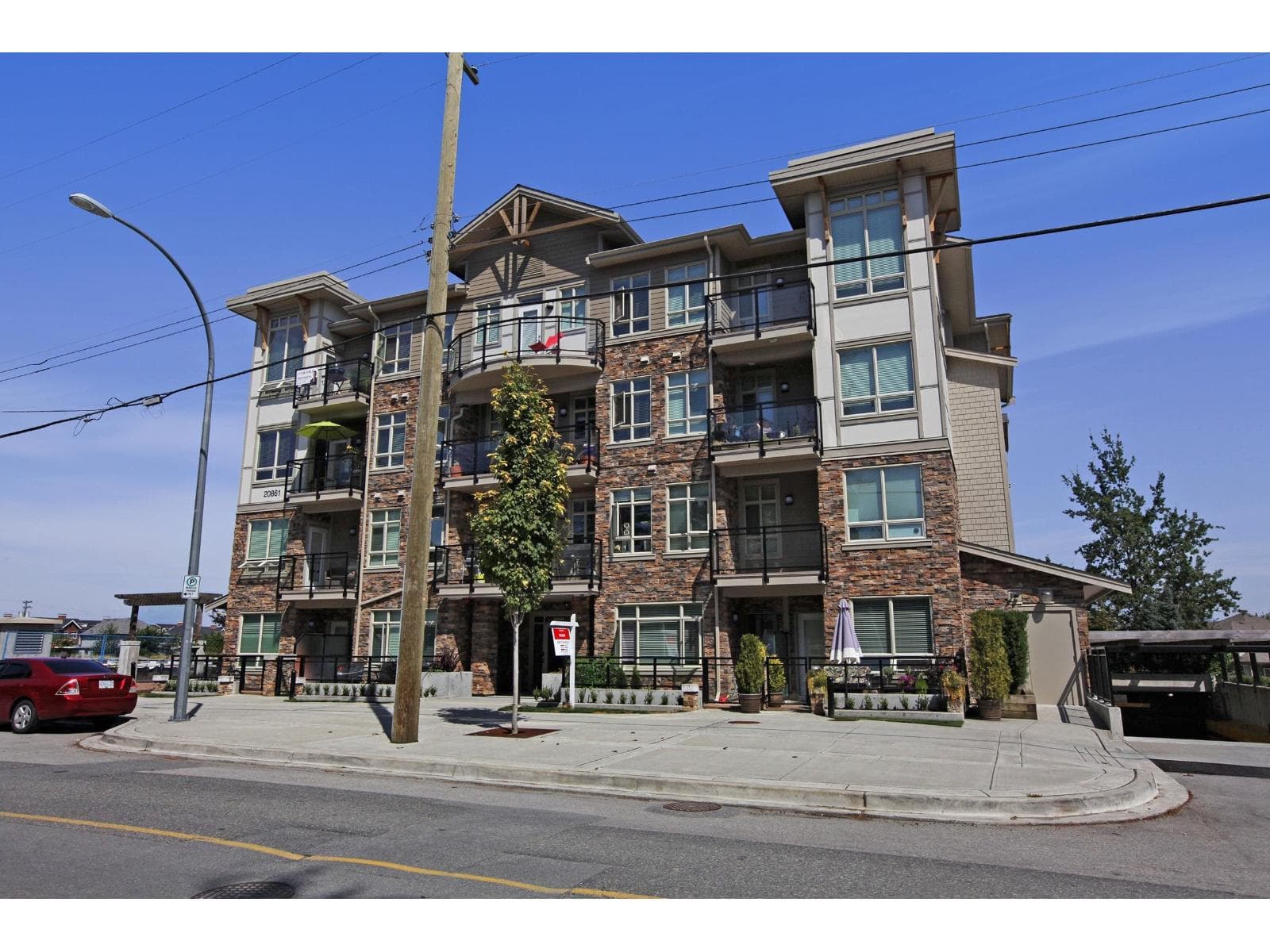 403 20861 83 AVENUE — Langley - Main photo