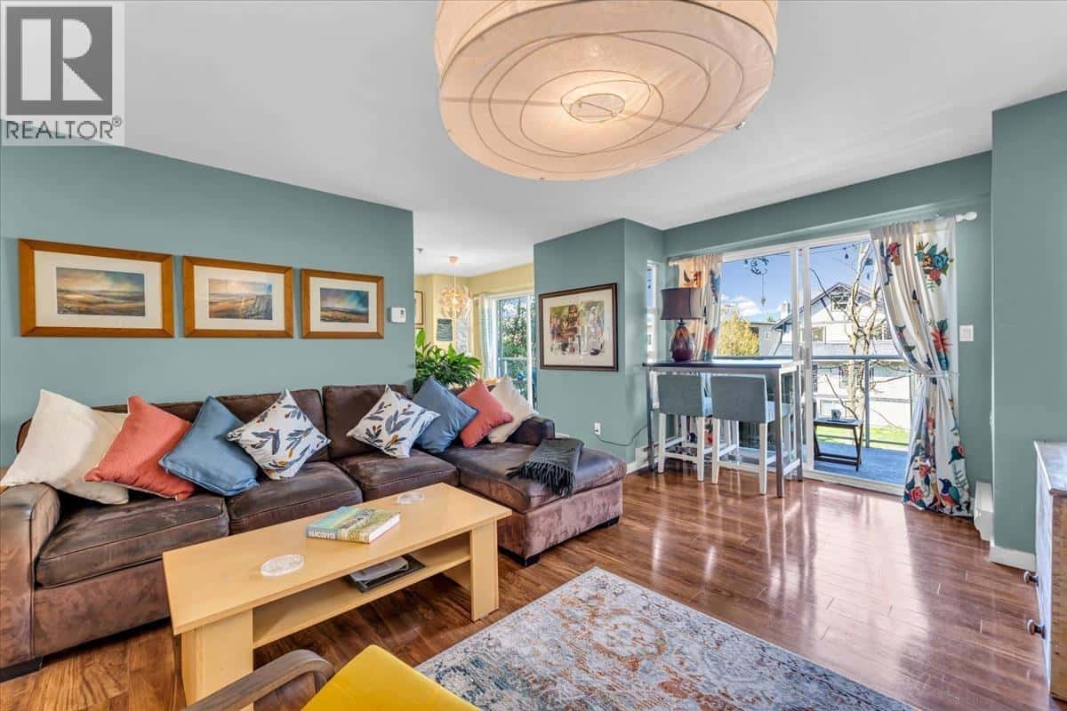 303 966 W 14TH AVENUE — Vancouver - Photo 3 of 22