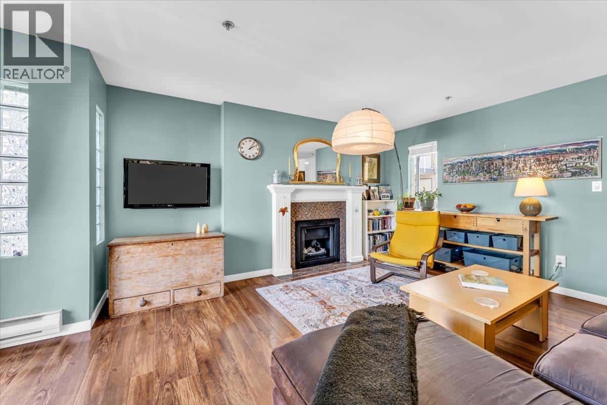 303 966 W 14TH AVENUE — Vancouver - Photo 5 of 22