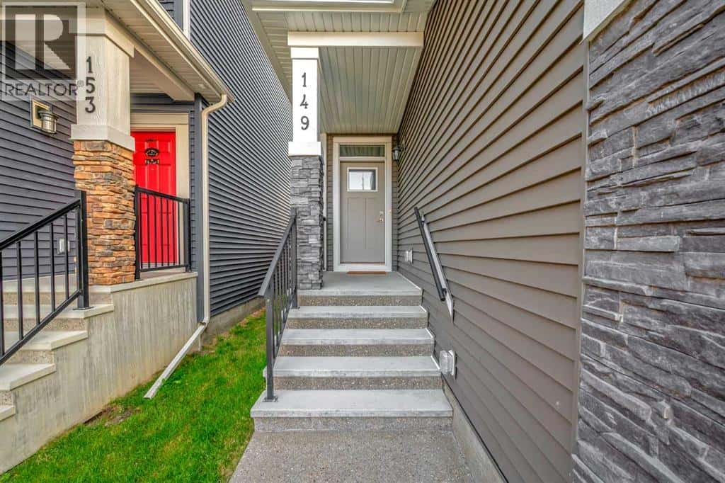 149 Belmont Villas SW — Calgary - Photo 4 of 47