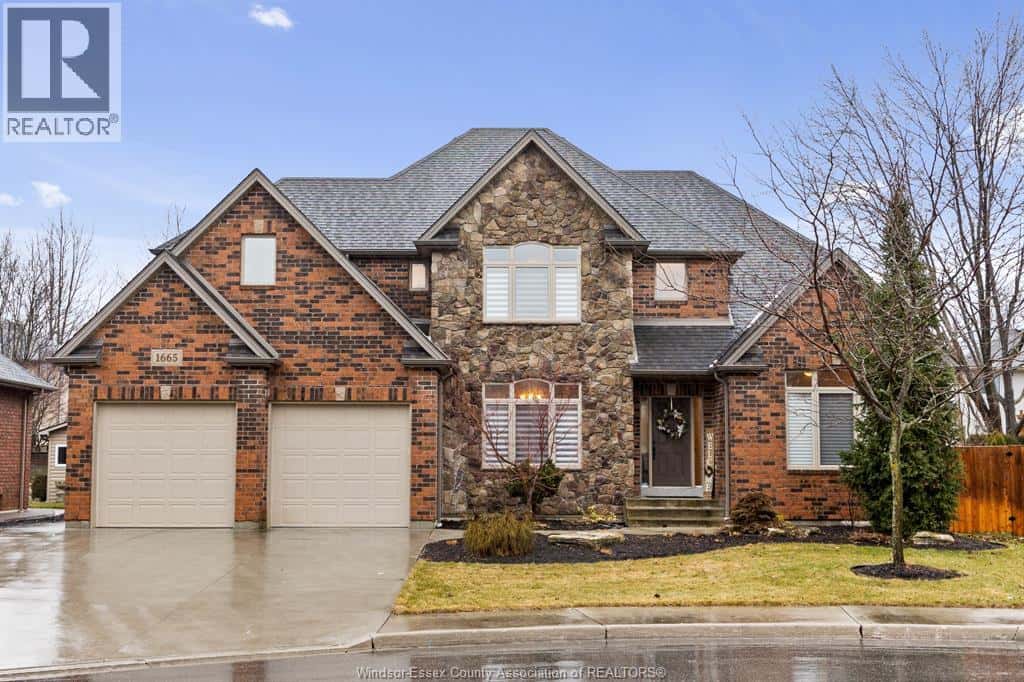 1665 LANSDOWNE AVENUE — LaSalle - Photo 2 of 50