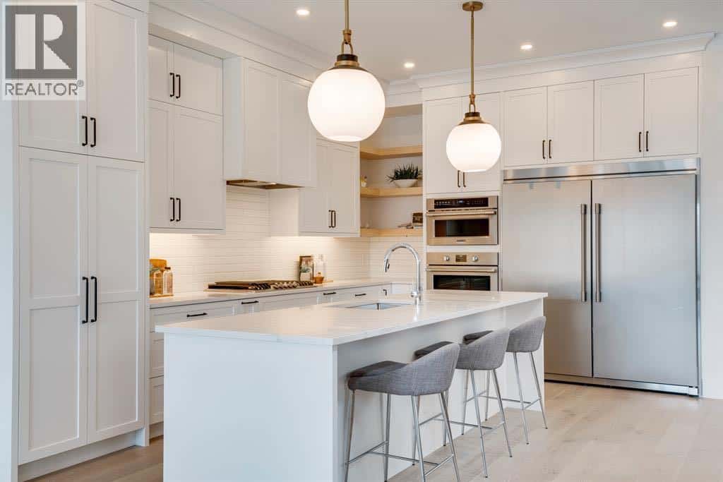 640 37 Street SW — Calgary - Photo 2 of 12