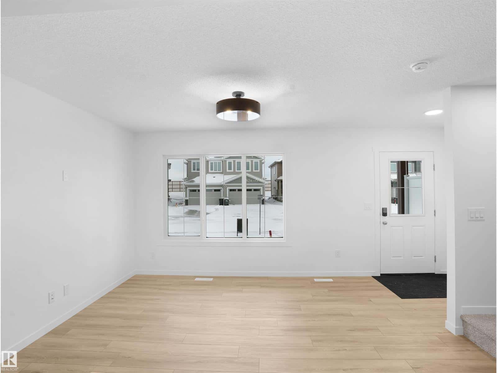 256 SAVOY CR — Sherwood Park - Photo 4 of 24